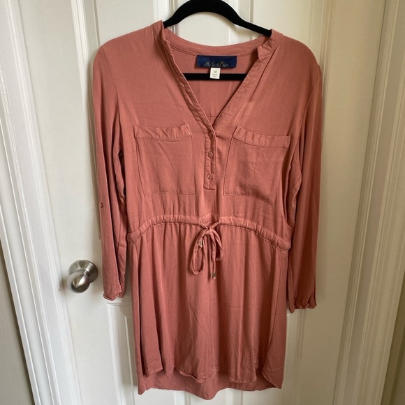 Francesca’s Blue Rain Pink Long-sleeve Drawstring Dress - Picture 1 of 6